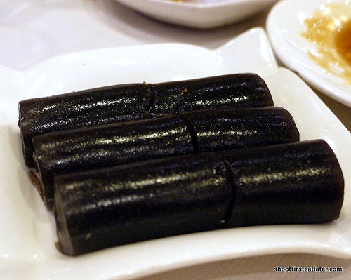 black sesame rolls